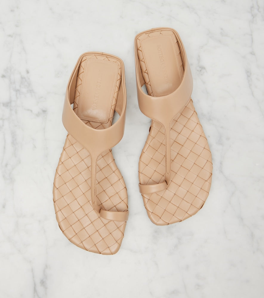 Green Bottega Veneta Livia Intrecciato leather thong sandals - Flat Sandals
