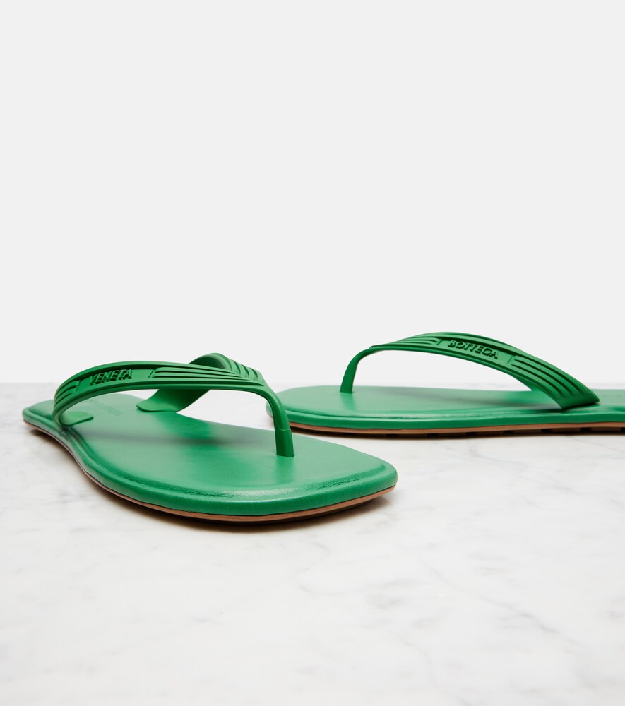 Green Bottega Veneta Sampieri thong sandals - Flat Sandals