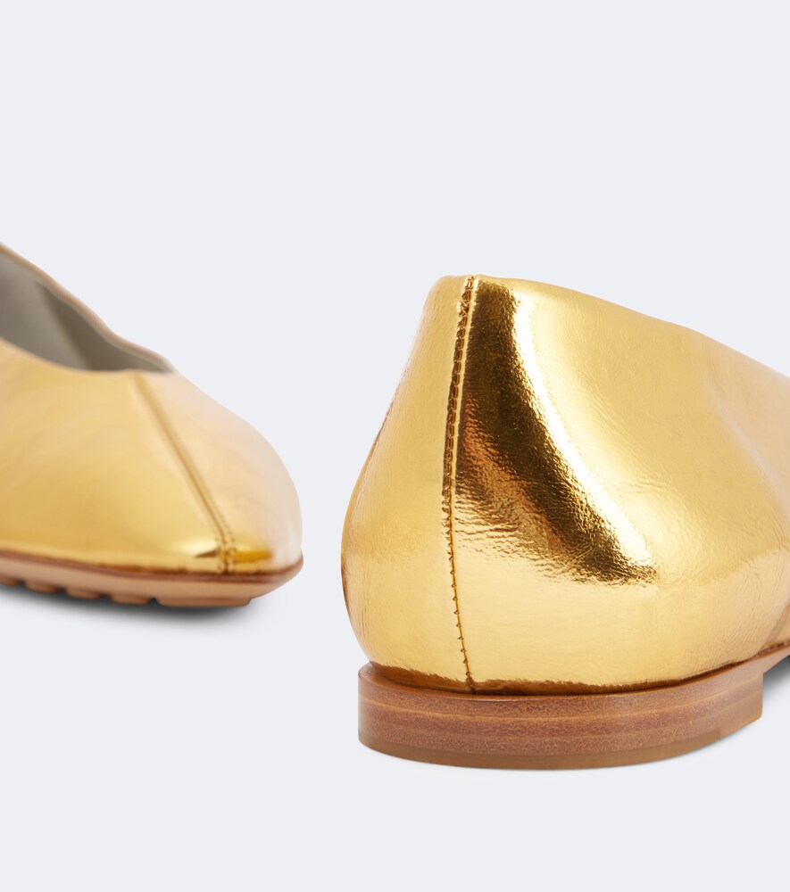 Bottega Veneta Sofia metallic leather ballet flats in Gold - Ballerina Flats