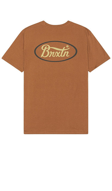 Brixton Parsons Short Sleeve Tailored Tee in Cognac - Brixton - Parsons - T-shirt ajusté à manches courtes - Cognac - Brixton Parsons 干邑色短袖定制 T 恤 - Brixton Parsons Kurzarm-T-Shirt in Cognac - Brixton Parsons 반소매 테일러드 티셔츠 - T-shirt sartoriale a maniche corte Brixton Parsons in cognac