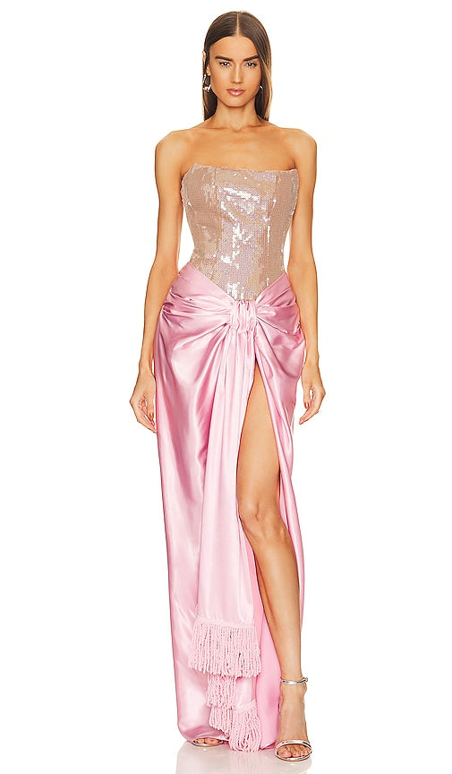 Bronx and Banco Gina Gown in Pink - Robe Gina Bronx et Banco en rose - Bronx and Banco Gina 粉色礼服 - Bronx und Banco Gina-Kleid in Rosa - Bronx and Banco Gina 가운 핑크 색상 - Abito Bronx e Banco Gina in rosa
