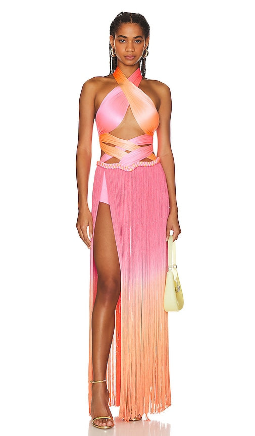 Bronx and Banco Issa Gown in Pink - Robe Issa Bronx et Banco en rose - Bronx and Banco Issa 粉色礼服 - Bronx und Banco Issa-Kleid in Rosa - Bronx and Banco Issa 가운 핑크 색상 - Abito Bronx e Banco Issa in rosa