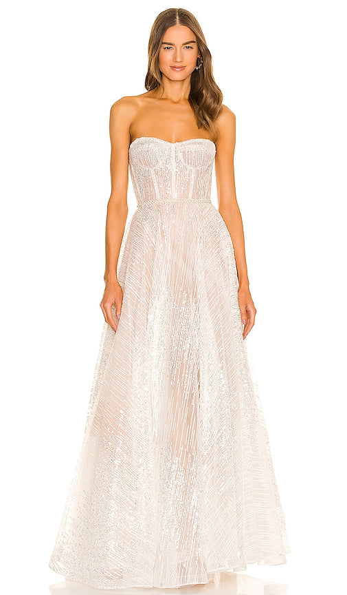 Bronx and Banco Mademoiselle Bridal Gown in Cream - Robe de mariée Mademoiselle Bronx et Banco en crème - Bronx and Banco Mademoiselle 奶油色新娘礼服 - Bronx und Banco Mademoiselle Brautkleid in Creme - Bronx and Banco 마드모아젤 브라이덜 드레스 (크림색) - Abito da sposa Mademoiselle Bronx e Banco color crema