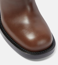 Burberry 100 leather knee-high boots