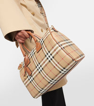 Burberry Burberry Check Medium canvas tote bag