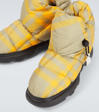 Burberry Burberry Check boots