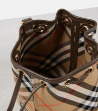 Burberry Burberry Check jacquard bucket bag