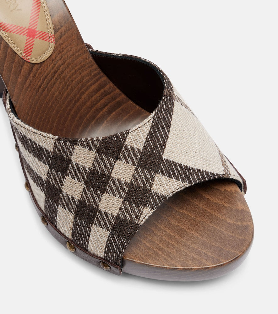 Burberry Burberry Check sandals