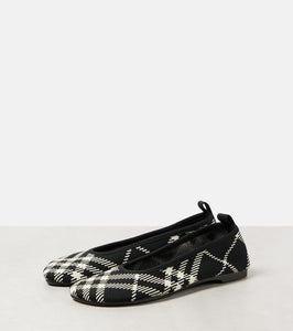 Burberry Leather ballet flats