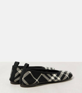 Burberry Leather ballet flats