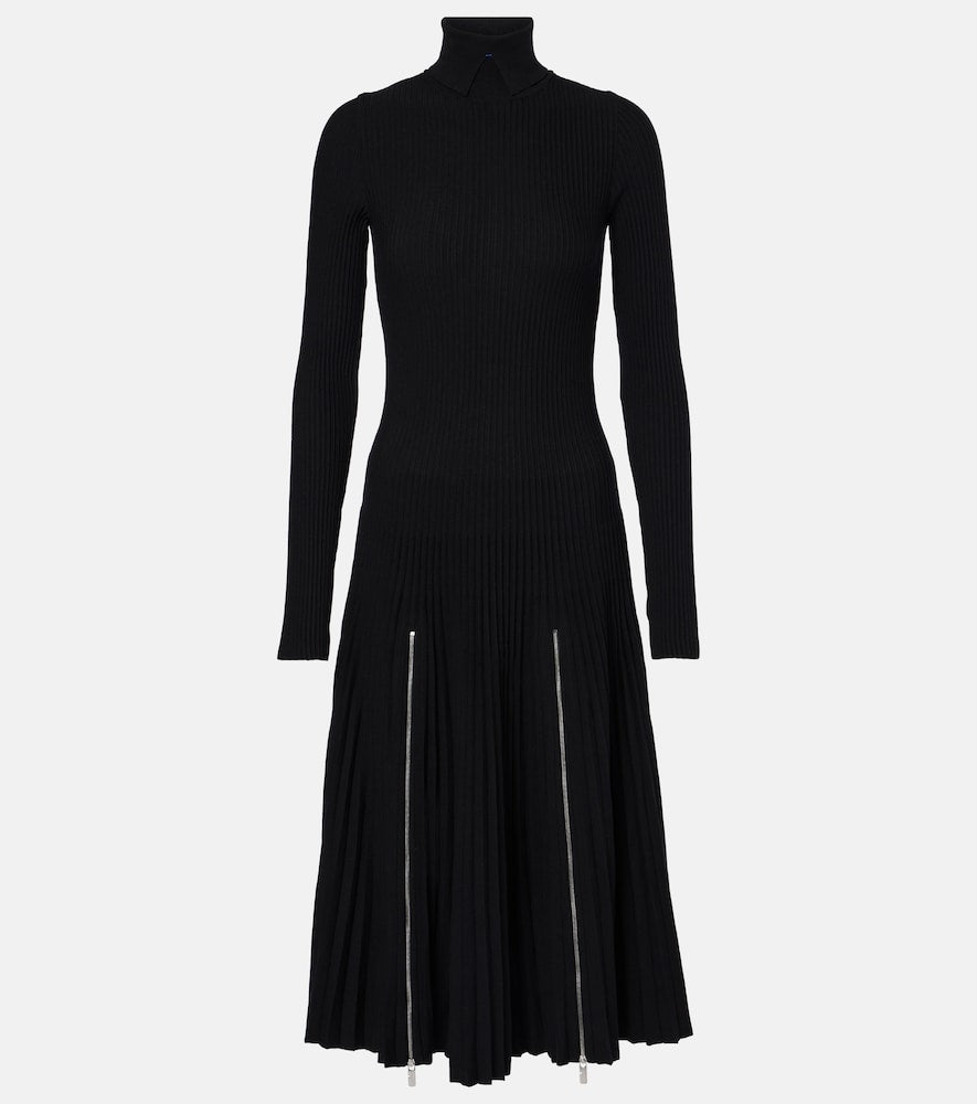 Burberry Pleated jersey midi dress. Burberry褶裥针织中长连衣裙