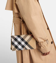 Burberry Snip Burberry Check Mini crossbody bag