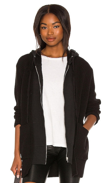 Central Park West Reed Dickie Cardigan in Black - Central Park West - Reed Dickie - Cardigan noir - Central Park West Reed Dickie 黑色开衫 - Central Park West Reed Dickie Cardigan in Schwarz - Central Park West 리드 디키 가디건 블랙 색상 - Cardigan Dickie di Central Park West Reed in nero