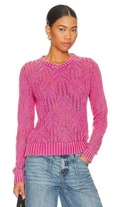 Central Park West Delilah V-neck Sweater in Pink - Central Park West - Pull à col en V Delilah en rose - Central Park West Delilah 粉色 V 领毛衣 - Central Park West Delilah Pullover mit V-Ausschnitt in Rosa - Central Park West Delilah 브이넥 스웨터핑크 색상 - Maglione con scollo a V di Central Park West Delilah in rosa