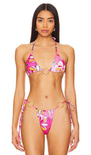 CIN CIN Isle Hoop Halter Top in Pink - CIN CIN - Haut dos nu à cerceaux Isle en rose - CIN CIN 粉色 Isle Hoop 挂脖上衣 - CIN CIN Isle Hoop Neckholder-Top in Rosa - CIN CIN 아일 후프 홀터 탑 - CIN CIN Isle Hoop Top allacciato al collo in rosa