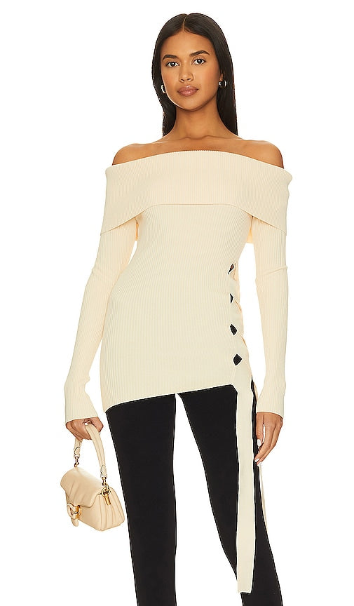 Camila Coelho Paton Off Shoulder Sweater in Ivory - Camila Coelho Paton - Pull à épaules dénudées en ivoire - Camila Coelho Paton 象牙色露肩毛衣 - Schulterfreier Pullover „Paton“ von Camila Coelho in Elfenbein - Camila Coelho Paton 오프 숄더 스웨터 아이보리 색상 - Maglione con spalle scoperte Camila Coelho Paton in avorio