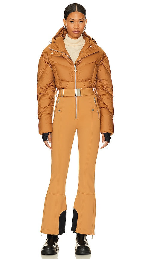 CORDOVA Ajax Ski Suit in Tan - Combinaison de ski CORDOVA Ajax en beige - 棕褐色 CORDOVA Ajax 滑雪服 - CORDOVA Ajax Skianzug in Hellbraun - CORDOVA Ajax 스키복 (탠 색상) - Tuta da sci CORDOVA Ajax color marrone chiaro