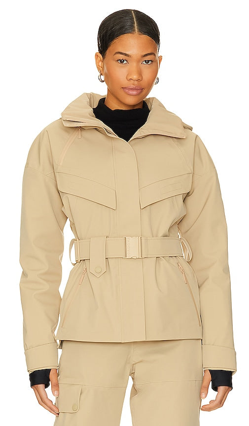 CORDOVA Cascade Jacket in Beige - Veste Cascade CORDOVA en Beige - 米色 CORDOVA Cascade 夹克 - CORDOVA Cascade Jacke in Beige - CORDOVA 캐스케이드 재킷베이지 색상 - Giacca CORDOVA Cascade in beige