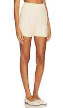 Callahan Iris Short in Cream