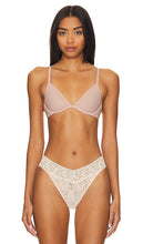 Calvin Klein Underwear Sheer Marq Unlined Bra in Nude - Calvin Klein Sous-vêtements Sheer Marq - Soutien-gorge non doublé - Nude - Calvin Klein Underwear Sheer Marq 无衬里裸色文胸 - Calvin Klein Unterwäsche Sheer Marq Ungefütterter BH in Nude - Calvin Klein Underground 쉬어 마크 언라인드 브라(누드) - Reggiseno sfoderato Calvin Klein Intimo Sheer Marq color nudo