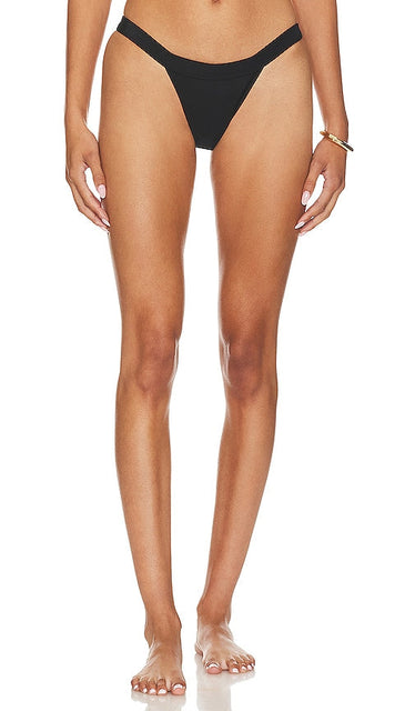 Camila Coelho Andressa Bottom in Black - Camila Coelho Andressa Bas en Noir - Camila Coelho Andressa 黑色下装 - Camila Coelho Andressa Unterteil in Schwarz - Camila Coelho 안드레사 하의 블랙 색상 - Camila Coelho Andressa Fondo in nero