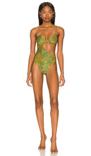 Camila Coelho Azaria One Piece in Green - Camila Coelho Azaria une pièce en vert - 卡米拉·科埃略·阿扎利亚 (Camila Coelho Azaria) 绿色单品 - Camila Coelho Azaria Einteiler in Grün - Camila Coelho Azaria 원피스 - Camila Coelho Azaria Costume intero in verde