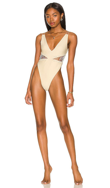 Camila Coelho Caprice One Piece in Neutral - Camila Coelho - Caprice une pièce en neutre - 卡米拉·科埃略《中性随想曲》 - Camila Coelho Caprice Einteiler in Neutral - Camila Coelho 카프리스 원피스 - Camila Coelho Caprice Costume Intero in Neutro