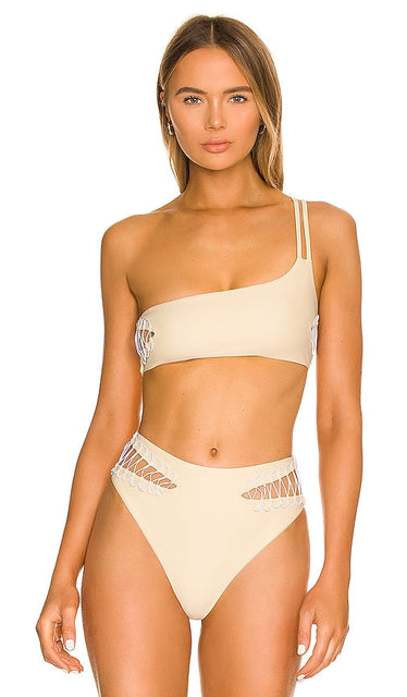 Camila Coelho Caprice Top in Cream - Camila Coelho Haut Caprice en Crème - Camila Coelho Caprice 奶油色上衣 - Camila Coelho Caprice Top in Creme - Camila Coelho 카프리스 탑 - Camila Coelho Top Caprice in crema