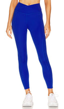 Camila Coelho Carina 7/8 Legging in Blue - Camila Coelho - Legging 7/8 Carina en bleu - Camila Coelho Carina 7/8 蓝色打底裤 - Camila Coelho Carina 7/8-Leggings in Blau - Camila Coelho Carina 7/8 레깅스 블루 색상 - Leggings 7/8 Camila Coelho Carina in blu