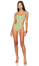 Camila Coelho Giselle One Piece in Green - Camila Coelho Giselle une pièce en vert - 卡米拉·科埃略 吉赛尔 绿色一件 - Camila Coelho Giselle Einteiler in Grün - Camila Coelho 지젤 원피스 그린 색상 - Camila Coelho Giselle Costume intero in verde