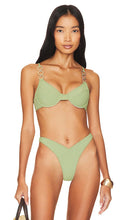 Camila Coelho Giselle Top in Green - Camila Coelho Haut Giselle en Vert - Camila Coelho Giselle 绿色上衣 - Camila Coelho Giselle Top in Grün - Camila Coelho 지젤 탑 - Camila Coelho Giselle Top in verde