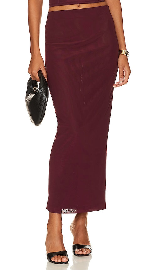 Camila Coelho Osiris Maxi Skirt in Burgundy - Camila Coelho - Jupe longue Osiris en bordeaux - Camila Coelho Osiris 勃艮第长裙 - Camila Coelho Osiris Maxirock in Burgund - Camila Coelho Osiris 맥시 스커트 - Gonna lunga Camila Coelho Osiris in Borgogna