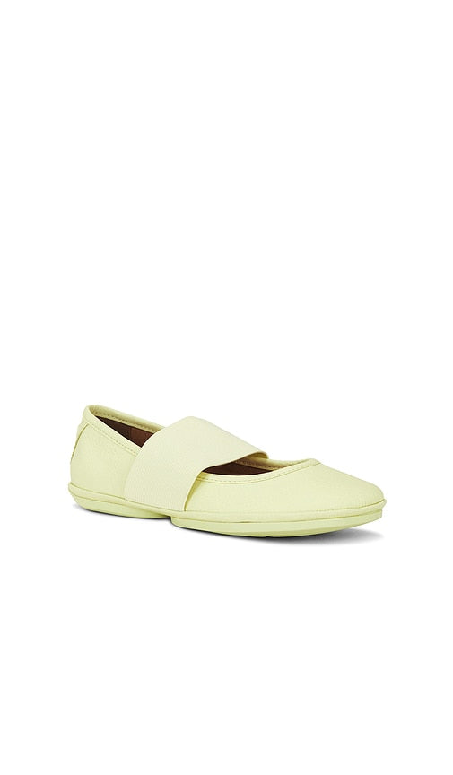 Camper Right Nina Flat in Yellow