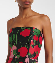 Carolina Herrera Strapless silk gown