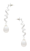 Casa Clara Oracle Earrings in Metallic Silver