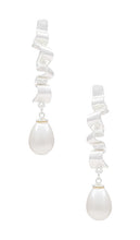 Casa Clara Oracle Earrings in Metallic Silver