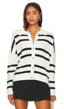 Central Park West Bobbie Button Up in White - Central Park West - Bobbie boutonné en blanc - 中央公园西区 Bobbie Button Up 白色 - Central Park West Bobbie Button-Up in Weiß - Central Park West Bobbie 버튼업 화이트 색상 - Bobbie Button Up di Central Park West in bianco
