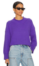 Central Park West Remi Roll Neck Sweater in Purple - Central Park West Remi - Pull à col roulé violet - Central Park West Remi 紫色高领毛衣 - Central Park West Remi Rollkragenpullover in Lila - Central Park West 레미 롤 넥 스웨터퍼플 색상 - Maglione a collo alto Remi di Central Park West in viola