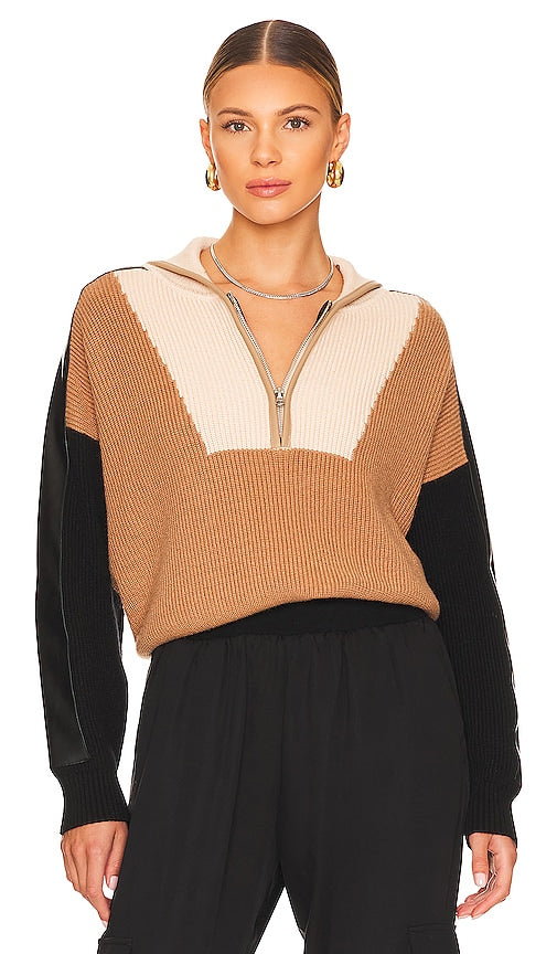 Central Park West Shavon Faux Leather Half Zip in Tan - Central Park West Shavon en similicuir à demi-fermeture éclair - Fauve - Central Park West Shavon 黄褐色人造皮革半拉链 - Central Park West Shavon Kunstleder-Halbreißverschluss in Hellbraun - Central Park West Shavon 인조 가죽 하프 지퍼(탠 브라운) - Mezza zip in ecopelle Central Park West Shavon color marrone chiaro