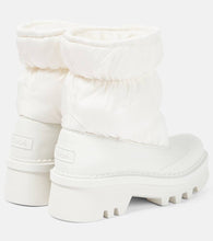 Chloe Raina snow boots