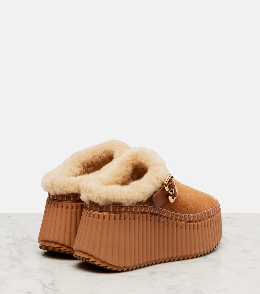Chloe Nama 80 suede platform mules in Brown - Mules