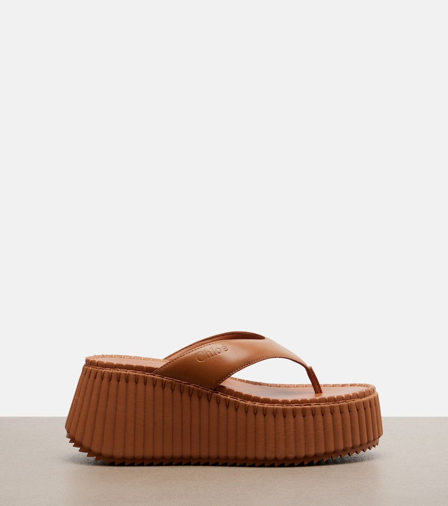 Chloe Nama leather platform thong sandals in Brown - Flat Sandals