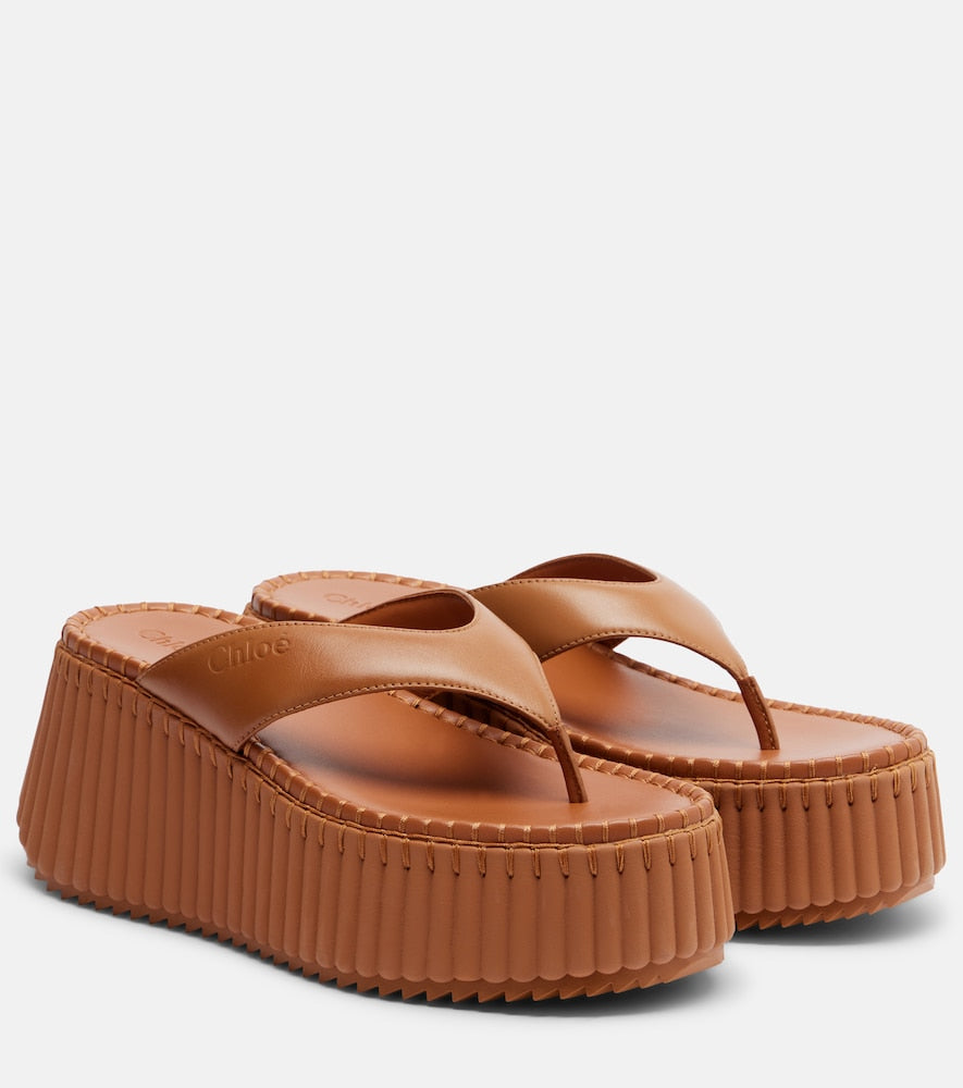 Chloe Nama leather platform thong sandals in Brown - Flat Sandals