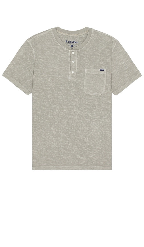 Chubbies The Grey Away Henley Shirt in Light Grey - Chemise Henley Chubbies The Grey Away en gris clair - Chubbies 浅灰色灰色客场亨利衫 - Chubbies The Grey Away Henley-Shirt in Hellgrau - Chubbies The Grey 어웨이 헨리 셔츠라이트 그레이 색상 - Chubbies The Grey Away Henley in grigio chiaro