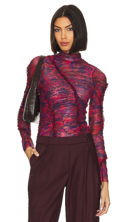 Cinq a Sept Marbled Peonies Ellianna Top in Burgundy - Cinq à Sept Pivoines Marbrées Ellianna Top en Bourgogne - Cinq a Sept 大理石纹牡丹 Ellianna 勃艮第上衣 - Cinq a Sept Marmoriertes Pfingstrosen-Ellianna-Top in Burgund - Cinq a Sept 마블드 피오니 엘리아나 탑 - Top Ellianna con peonie marmorizzate Cinq a Sept in Borgogna