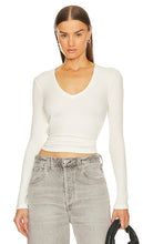 Citizens of Humanity Florence V-neck Tank in White - Citizens of Humanity Florence Débardeur à col en V en blanc - Citizens of Humanity Florence V 领白色背心 - Citizens of Humanity Florence Tanktop mit V-Ausschnitt in Weiß - Citizens of Humanity Florence 브이넥 탱크화이트 색상 - Canotta con scollo a V Florence di Citizens of Humanity in bianco