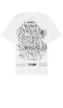 Civil Regime Even From A Dark Place American Classic Oversized Tee in White - Civil Regime Even From A Dark Place - T-shirt surdimensionné classique américain en blanc - Civil Regime Even From A Dark Place 美国经典白色超大 T 恤 - Civil Regime Even From A Dark Place Amerikanisches, klassisches, übergroßes T-Shirt in Weiß - Civil Regime Even From A Dark Place American 클래식 오버사이즈 티셔츠 - Il regime civile anche da un luogo oscuro T-shirt oversize classica americana in bianco