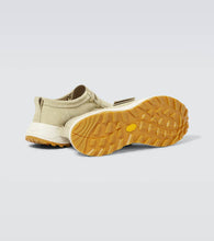 Clarks Originals Walla Eden Lo suede sneakers