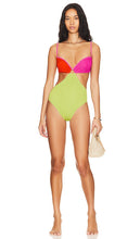 Cleonie Lorne Maillot in Green - Cléonie Lorne Maillot en Vert - Cleonie Lorne 绿色连体衣 - Cleonie Lorne Maillot in Grün - Cleonie Lorne Maillot 그린 컬러 - Cleonie Lorne Maillot in verde