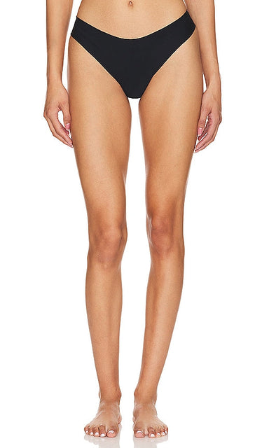 Commando Butter Thong in Black - String Beurre Commando en Noir - 黑色 Commando 黄油丁字裤 - Commando Butter Tanga in Schwarz - Commando 버터 끈 팬티 - Perizoma Commando Butter in nero